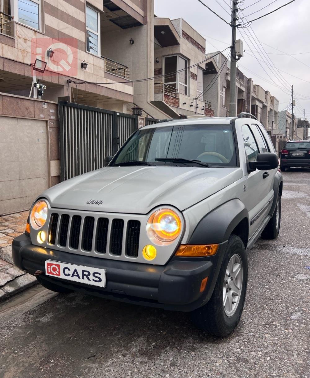 جیپ لیبێرتی